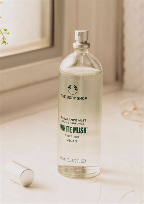 6 Perfumes Similar To White Musk The Body Shop [2024].